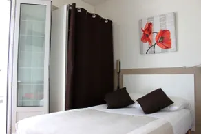 Les Cols Verts - Logis Hôtels - Zimmer