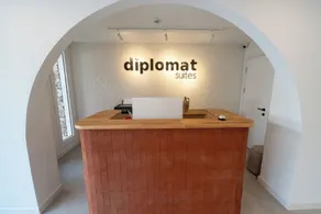 Diplomat Suites - Resepsjon