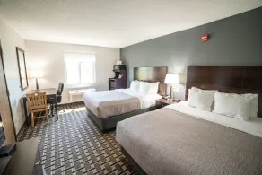 Quality Inn & Suites Watertown near Prairie Lakes Ice Arena - Quarto
