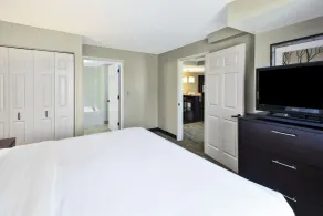 Staybridge Suites Cleveland Mayfield Heights Beachwood by IHG - Rum