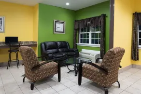 Microtel Inn by Wyndham Rogers - Hall