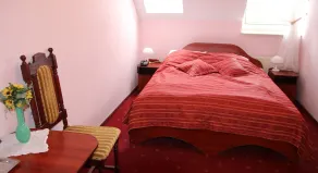 Holiday - Room