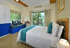 Mistletoe Munnar Homestay & Cafe - Quarto