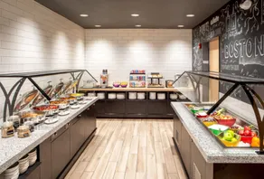 Crowne Plaza Boston - Woburn by IHG - Restaurant