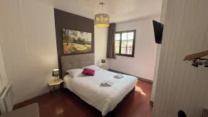 Chambre d'Hôtel Les Trois Lys - Værelse