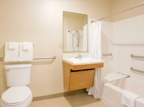 WoodSpring Suites Denton - Badrum