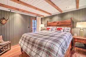 Mirror Lake Cabin ~ 1 Mi to Dtwn Highlands! - Interiør