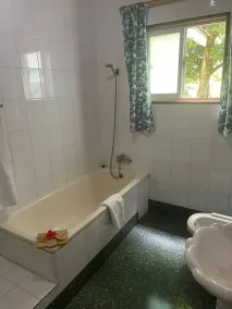 Jeanny's Apartment - Bathroom