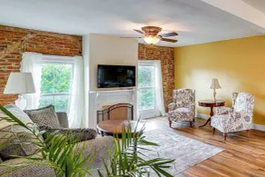 Peaceful Upstate Retreat! Walk to Hudson River - Innenbereich
