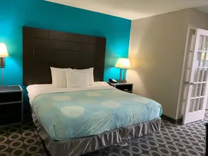 Travelodge by Wyndham San Antonio Downtown Northeast - Room