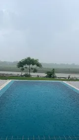 The Postcard on The Rapti River, Chitwan, Nepal - Piscina