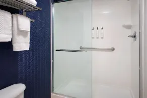 Fairfield by Marriott Inn & Suites Wallingford New Haven - Salle de bain