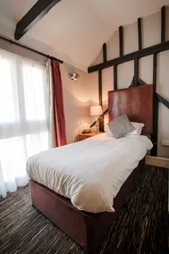 The Saracens Head Hotel - The Coaching Inn Group - Habitación