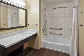 Staybridge Suites - Benton Harbor-St. Joseph by IHG - Salle de bain