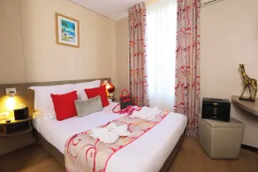 Brit Hotel Confort Le Revest Sainte-Maxime - Værelse