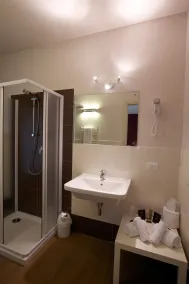 Hotel Leon D'Oro - Badezimmer