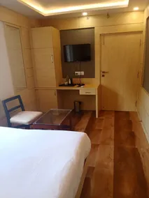 Hotel Chariot Inn - Room