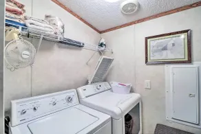 Greers Ferry Getaway w/ Deck & Lake Access! - Innvendig