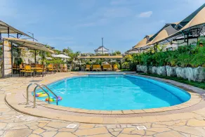 Avian Court Hotel - Pool
