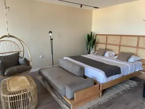 Suite 69 - Camera