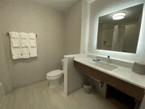 Holiday Inn Express & Suites - Aurora by IHG - Værelse