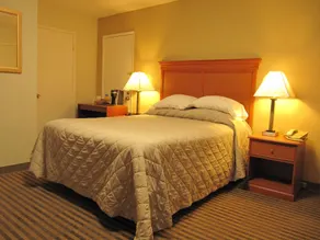 Redwood Inn - Chambre