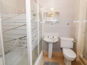 4 Ty Rhosyn - Baño