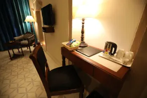 Guleria Kothi at Ganges - Room