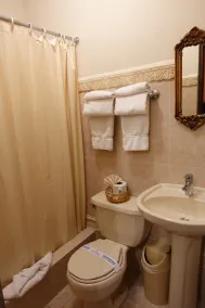 Platino Hotel & Casino - Bathroom
