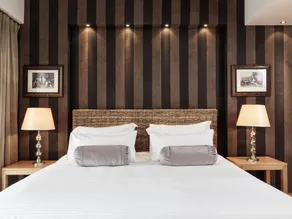 Sea View Cityscape Hotel - Chambre