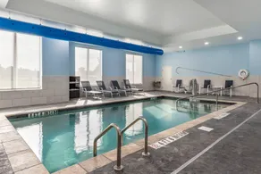 Comfort Suites Greenville Airport - Pool
