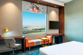 Aloft by Marriott Dubai South - Vue de la chambre