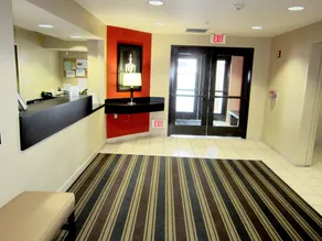 Studio 6 Suites Seattle Kent WA - Lobby