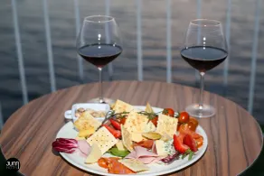 Skyhill Rooms and Suites - Restaurant
