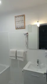 Hôtel La Croisette & Restaurant Bistrot Gantier en centre ville - Salle de bain