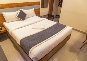 Hotel Comfort Park - Opposite Sri Ramachandra Medical College Porur - Rom