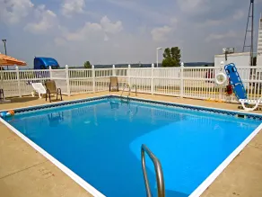 Motel 6 Dale, Indiana Near Holiday World and Splashing safari#Central Time #I64 Highway - Pool