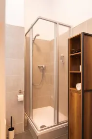 UNEA Aparthotel in Leipzig - Vollausgestattete Apartments - Badeværelse