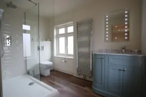 The Rising Sun - Bathroom