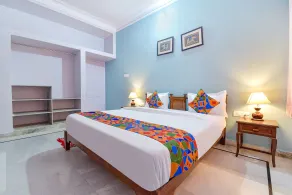 Fabhotel The Castle Homestay I - Chambre