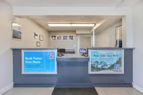 Motel 6-Mount Jackson, VA - Shenandoah - Lobby