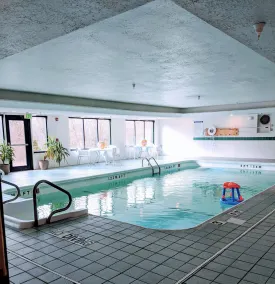 Holiday Inn Express Plymouth by IHG - Pool