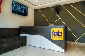 FabHotel Paradise Inn - Receção