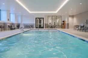 Embassy Suites By Hilton Asheville Downtown - Piscine