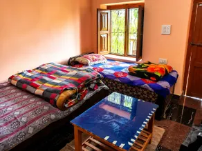 Chaukhamba Homestay - Rom