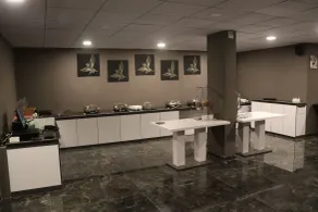 Nest Beacon Resort Daman - Restaurant