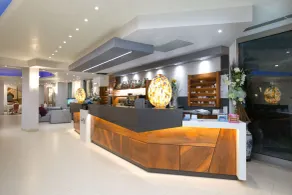 Hotel Metropol - Recepción