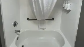 La Quinta by Wyndham Jacksonville Butler Blvd - Salle de bain