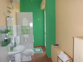 At Armando's Home - Salle de bain