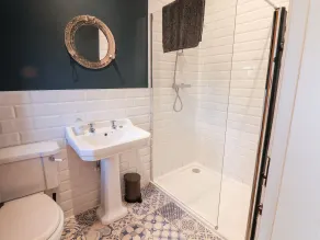 Tawny Cottage, SEAMER, YORKSHIRE DU NORD - Salle de bain